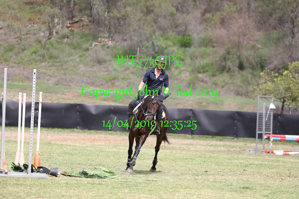 JHT_1736  Time: 12:35:25 on Apr 14/04/2019